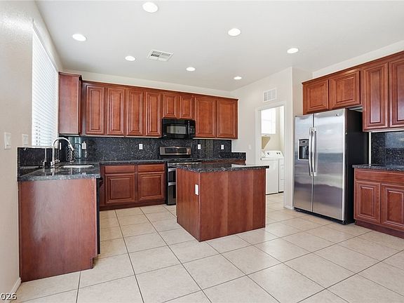 5th image of 9221 Thunder Falls Ct