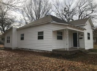 220 E Main St, Tecumseh, OK 74873