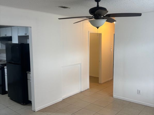 5101 Cranston Ave