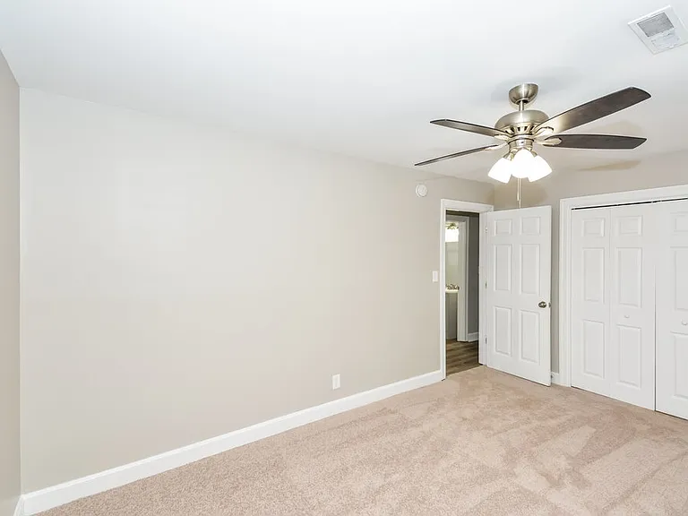 113 Elementary Dr — Photo 12
