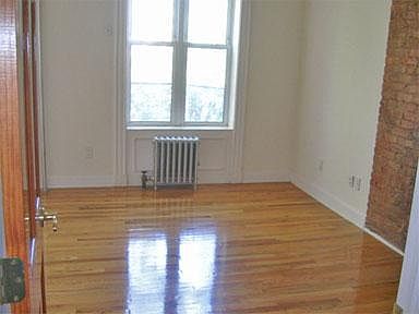 5th image of 13 E 126th St APT 2