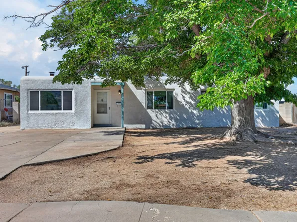 1004 Wade Cir NE, Albuquerque, NM 87112