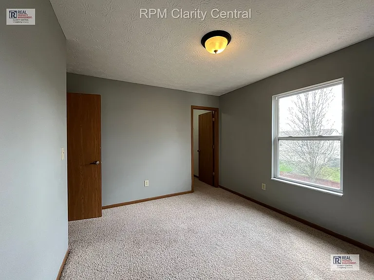 7693 Brunfield Dr — Photo 10