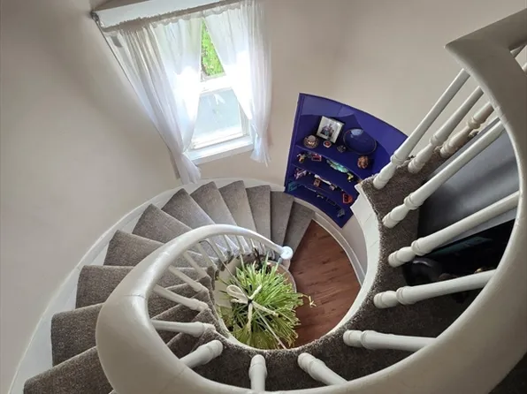 20 Spring St, Ware, MA 01082