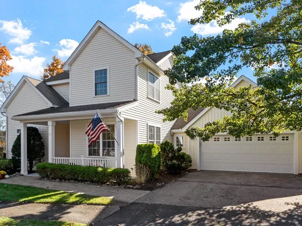 65 Emerald Ct Unit 65, Tewksbury, MA 01876