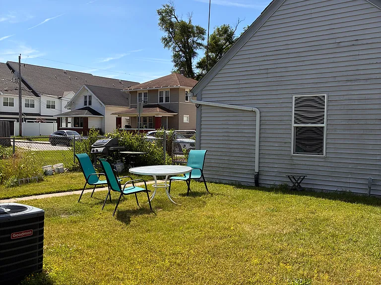 814 S Bend Ave — Photo 4