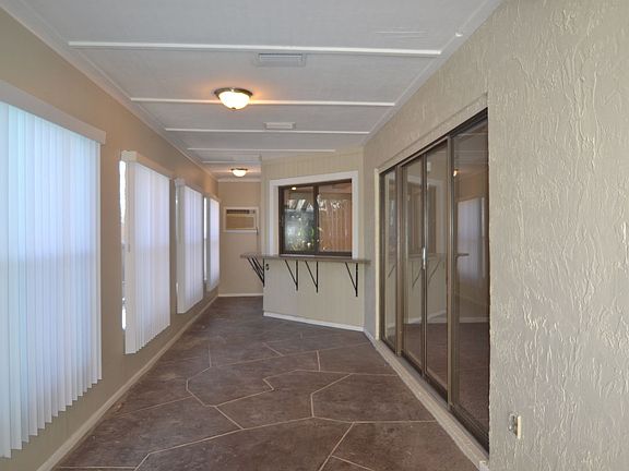5th image of 15909 Country Farm Pl