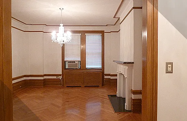 Rented by WAM Partners - William Moses Co. | media 117