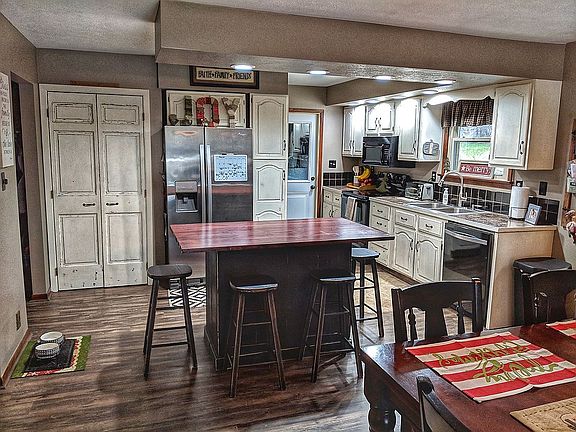5th image of 5749 Greer Dr SE