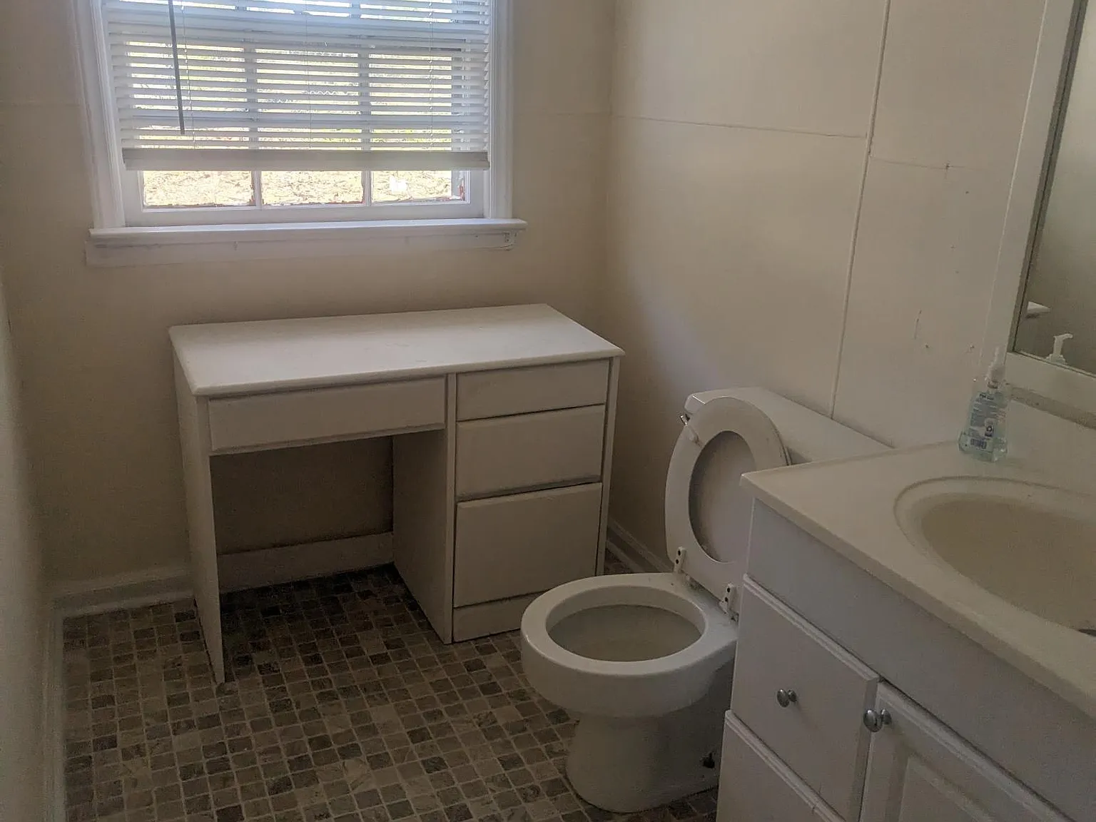 403 Justice Heights St — Photo 3