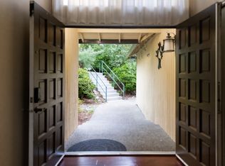 13816 SE 42nd Pl, Bellevue, WA 98006