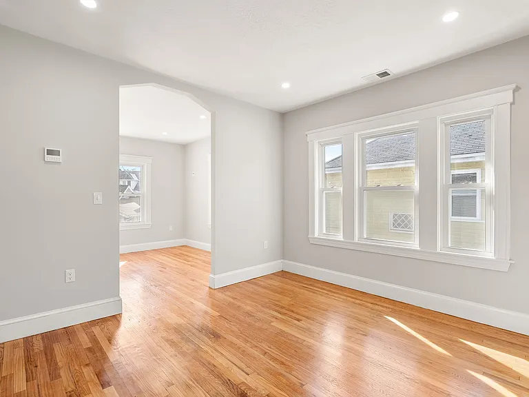 83 Franklin Ave #83 — Photo 6
