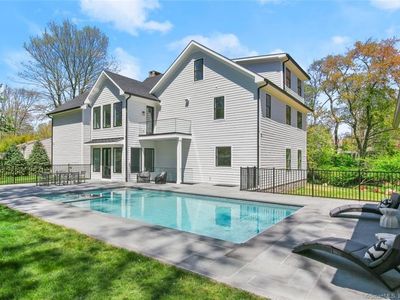 6 Meadowbrook Lane, Westport, CT, 06880