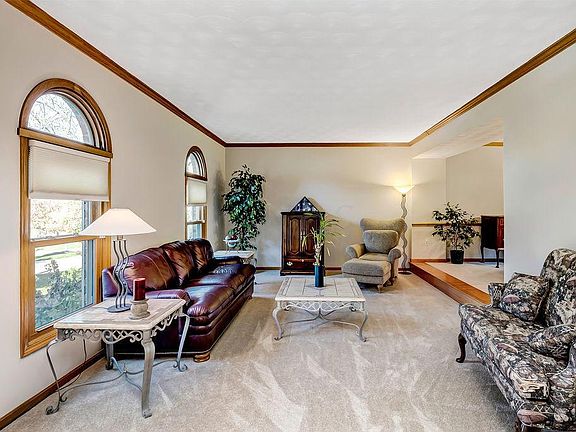 4th image of 4904 Saint Andrews Cir