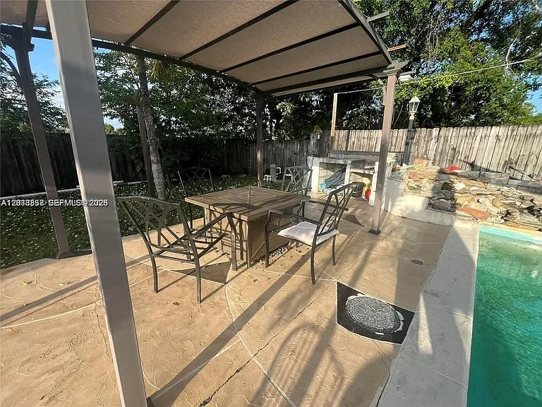 3421 SW 12th Ct — Photo 20