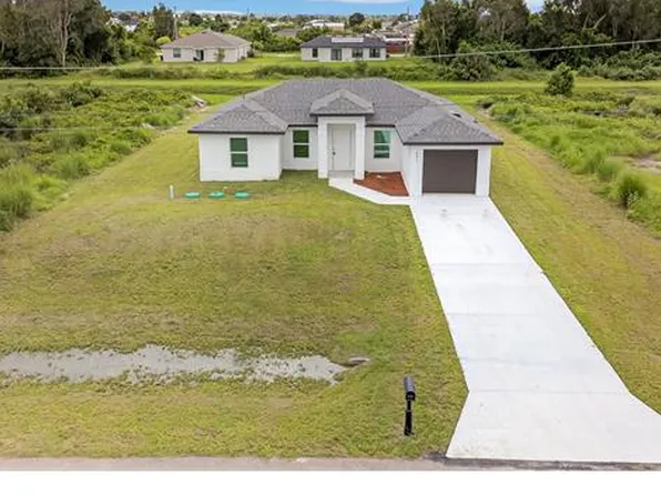 835 Palomino St E, Lehigh Acres, FL 33974