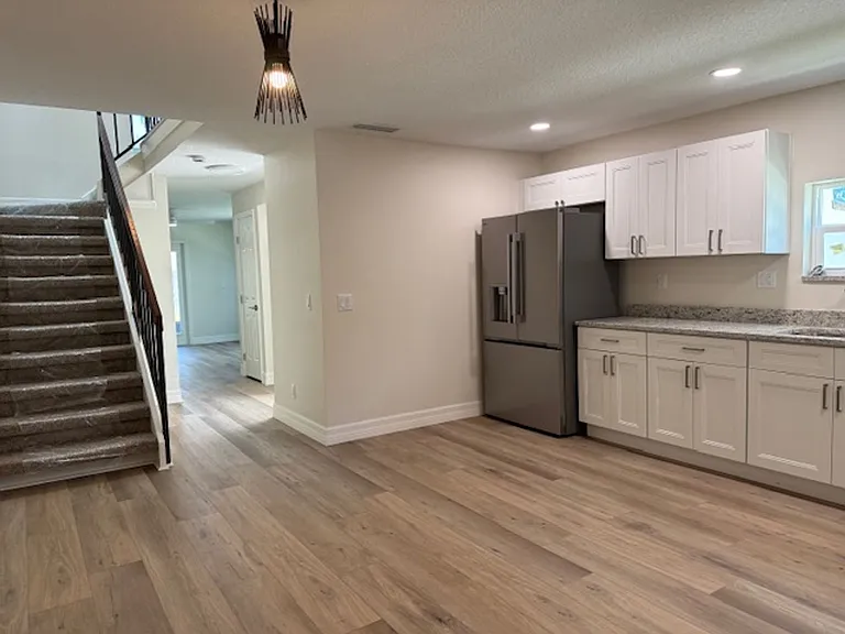 510 Jackson Ave — Photo 4