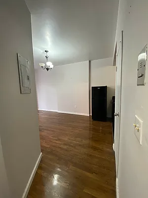 Rented by The Brokerage Group LLC | media 18