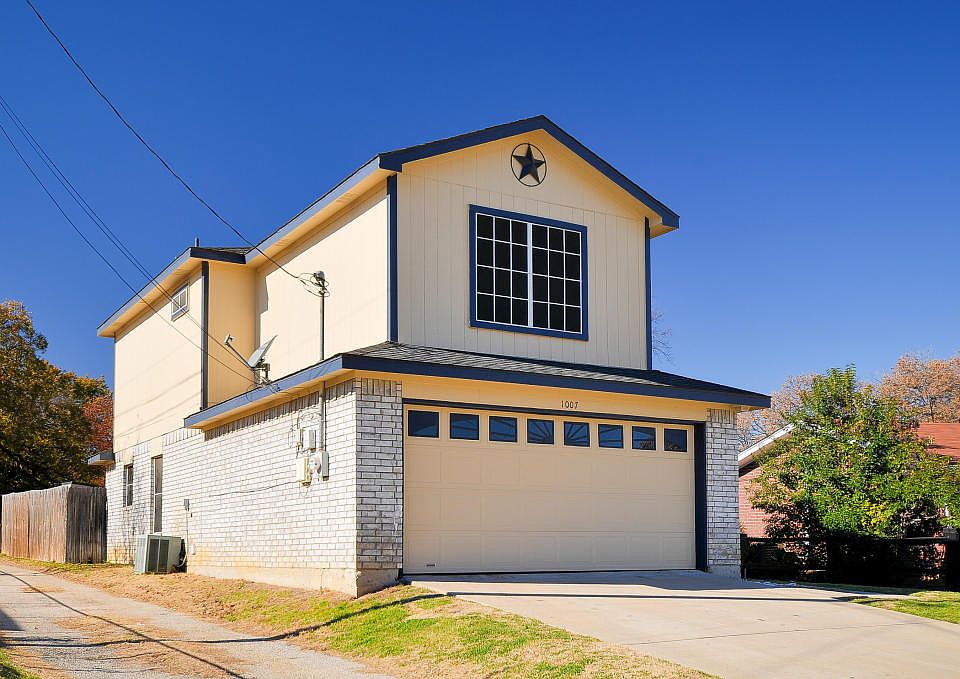 1st image of 1007 Carver Ln
