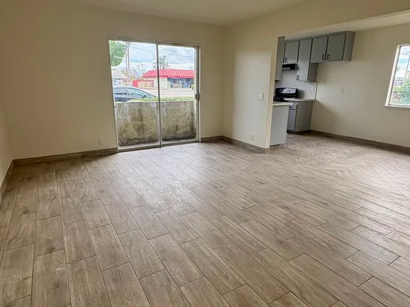 Ventura Road 1951 N., 1951 N Ventura Rd APT A, Oxnard, CA 93036