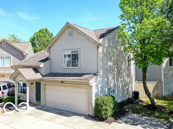 2277 Grand Fir Dr, Greenwood, IN 46143
