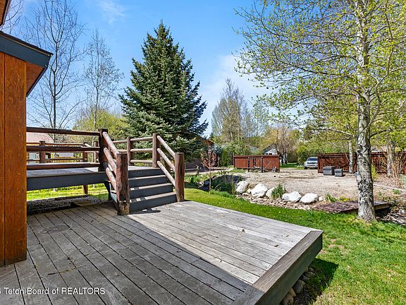 4th image of 705 Cache Creek Dr