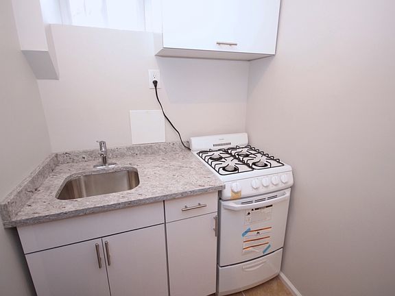 5th image of 44B Austin Ave