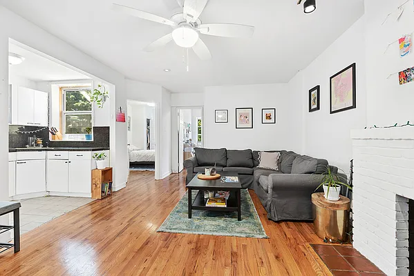 Rented by Compass | media 7