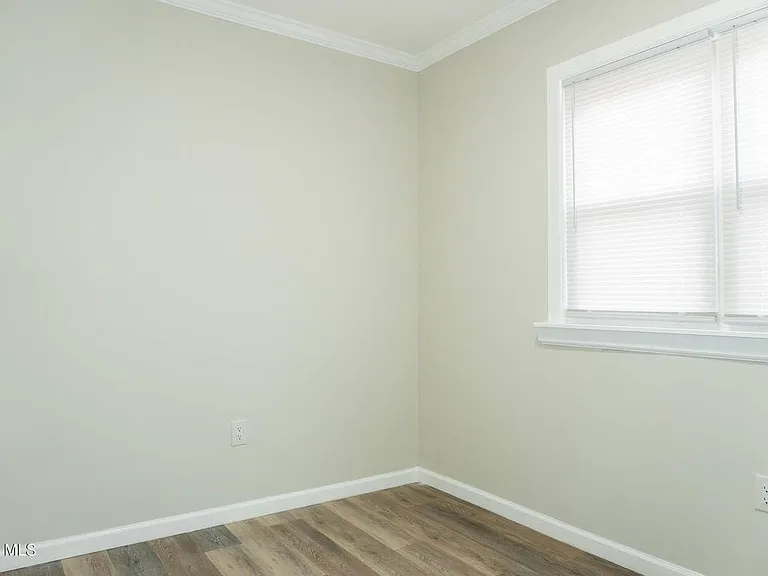 418 3rd St #2 — Photo 13