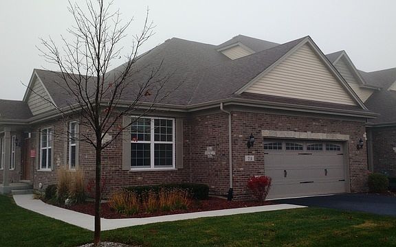 3rd image of 728 E Oliviabrook Dr