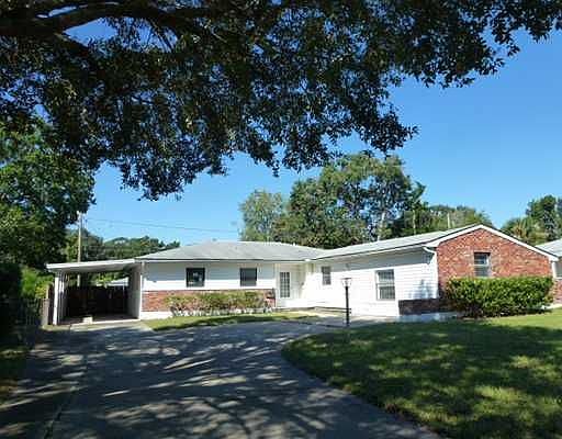 1st image of 7910 Meadowglen Dr