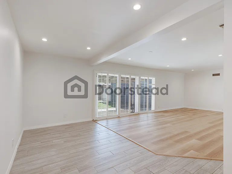 10050 Debra Ave — Photo 8