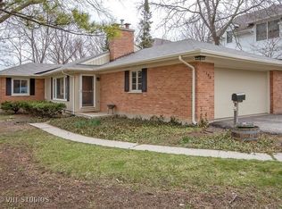 140 W Hillside Ave, Barrington, IL