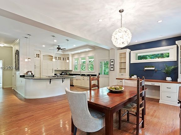 2nd image of 418 Pinckney Colony Road