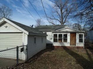 122 Edds Ave, Pekin, IL 61554