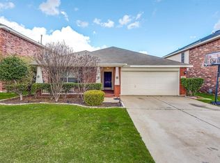9828 Maryville Ln, Fort Worth, TX 76108