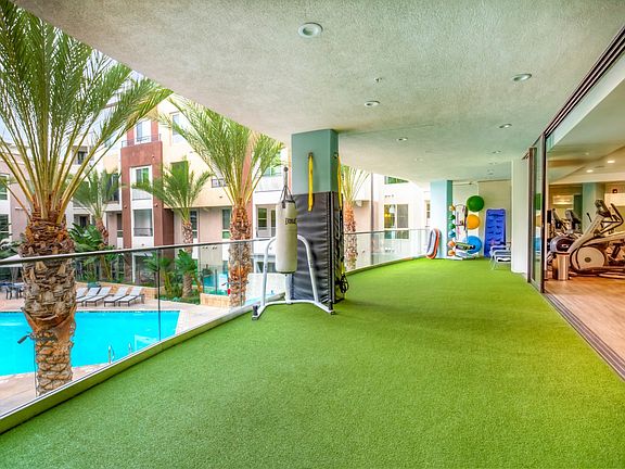 4th image of 5550 Grosvenor Blvd APT 341