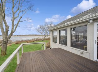 67 Shrubland Rd, Southampton, NY 11968