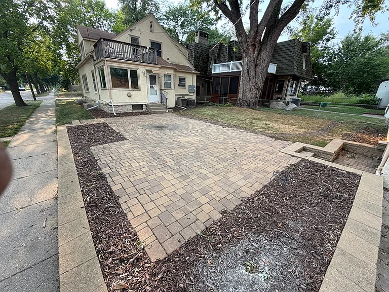 2301 McKinley St NE #UPPER — Photo 2