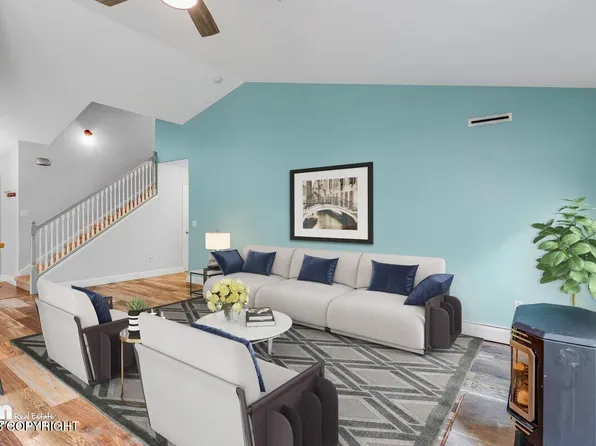 19341 Lupin St, Chugiak, AK 99567