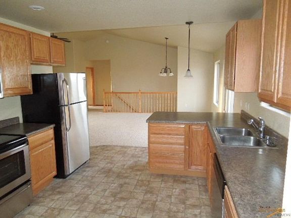 2nd image of 22835 Gateway Dr