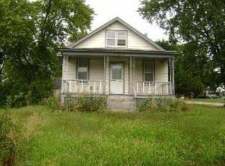 596 E Middle St, South Elgin, IL 60177