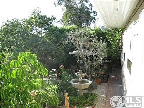 3rd image of 4938 Cresita Dr