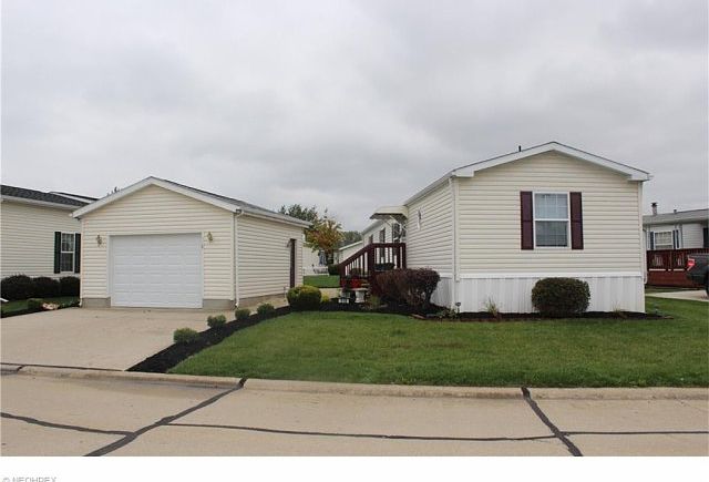 1st image of 518 Sandtrap Cir