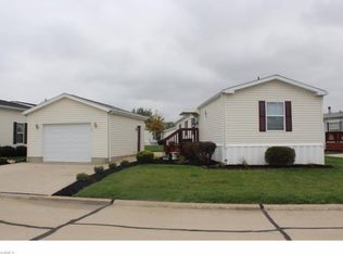 518 Sandtrap Cir, Painesville, OH 44077