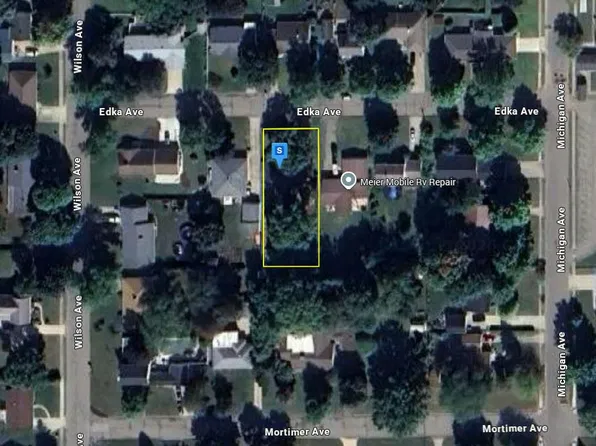 425 Edka St, Sturgis, MI 49091
