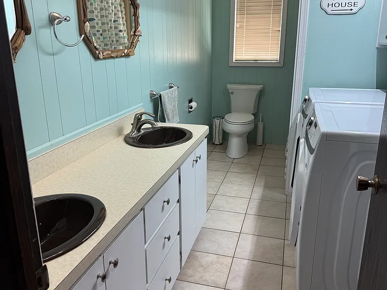 881 E Shore Dr — Photo 24