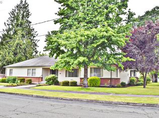 1185 Hiatt St, Lebanon, OR 97355