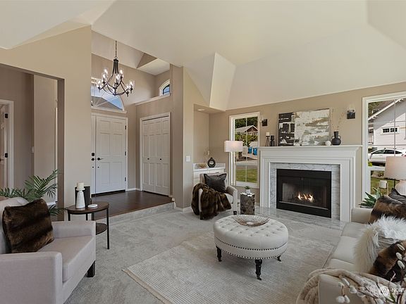 3rd image of 1813 Blackman Shores Place