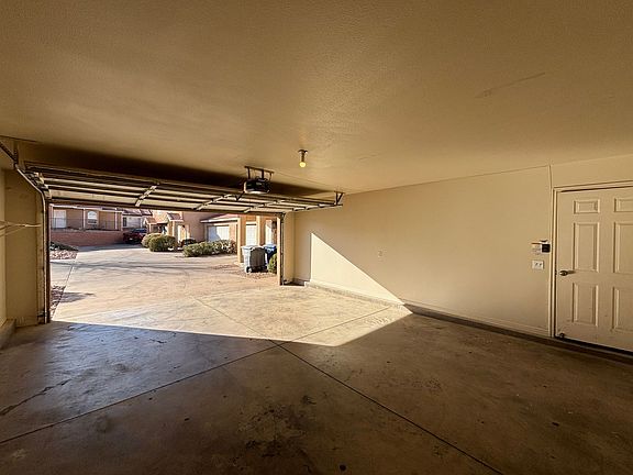 3rd image of 1087 N 1800 West Cir #1